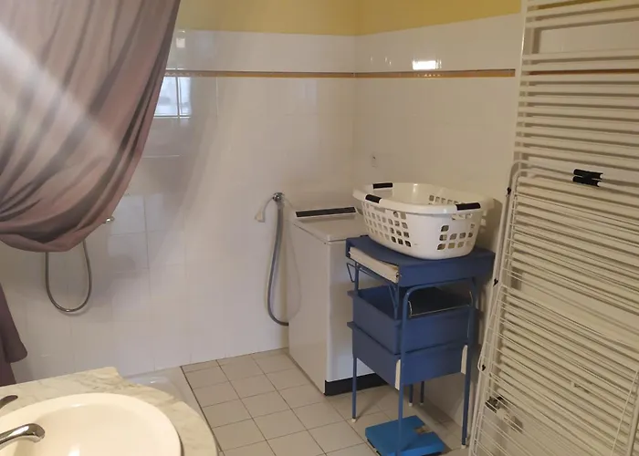 Chez Nadine * ミエ